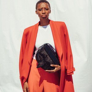 La Dama, black crosbody bag